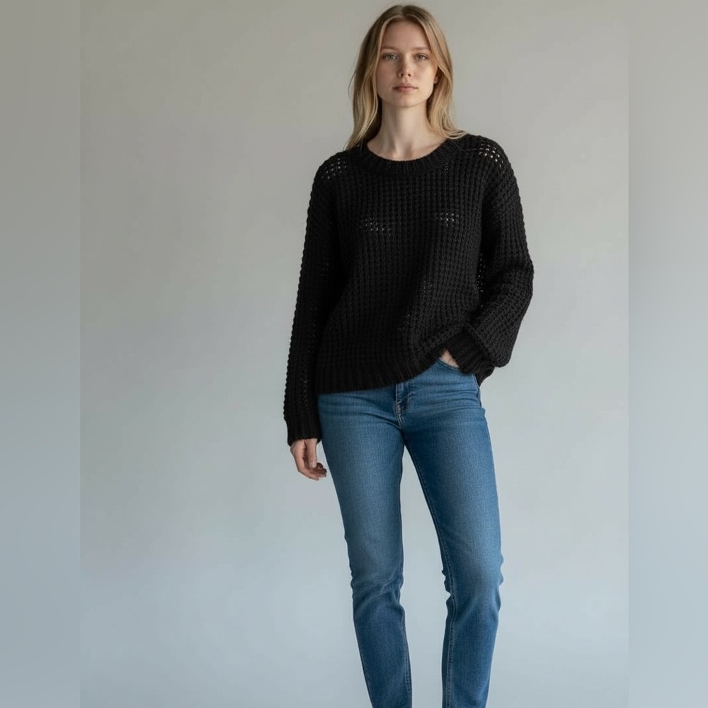 Lafayette 148 Open Knit Black Summer Sweater Size Small Rope Fish Net Crew Neck